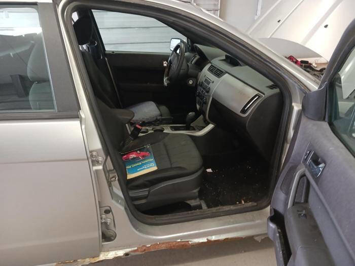Used 2008 Ford Focus SES FWD image 29