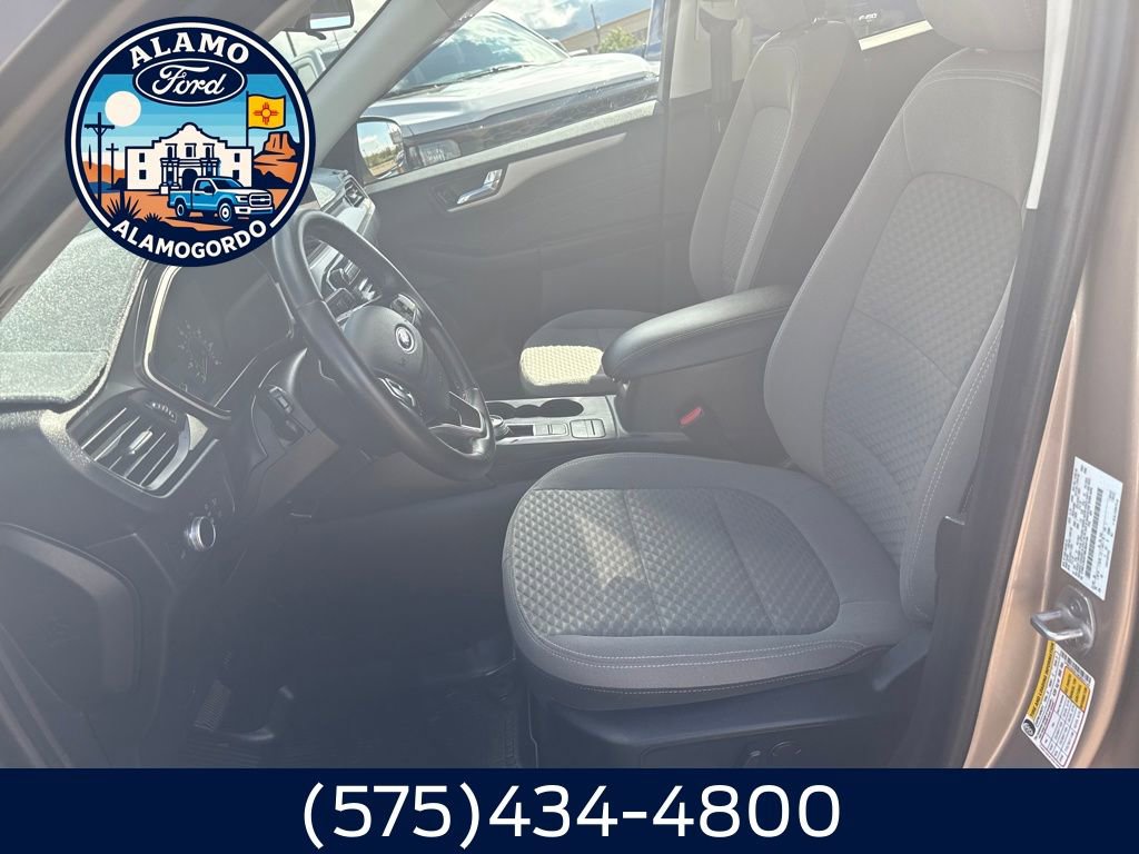 Used 2021 Ford Escape SE w/ Convenience Package image 5