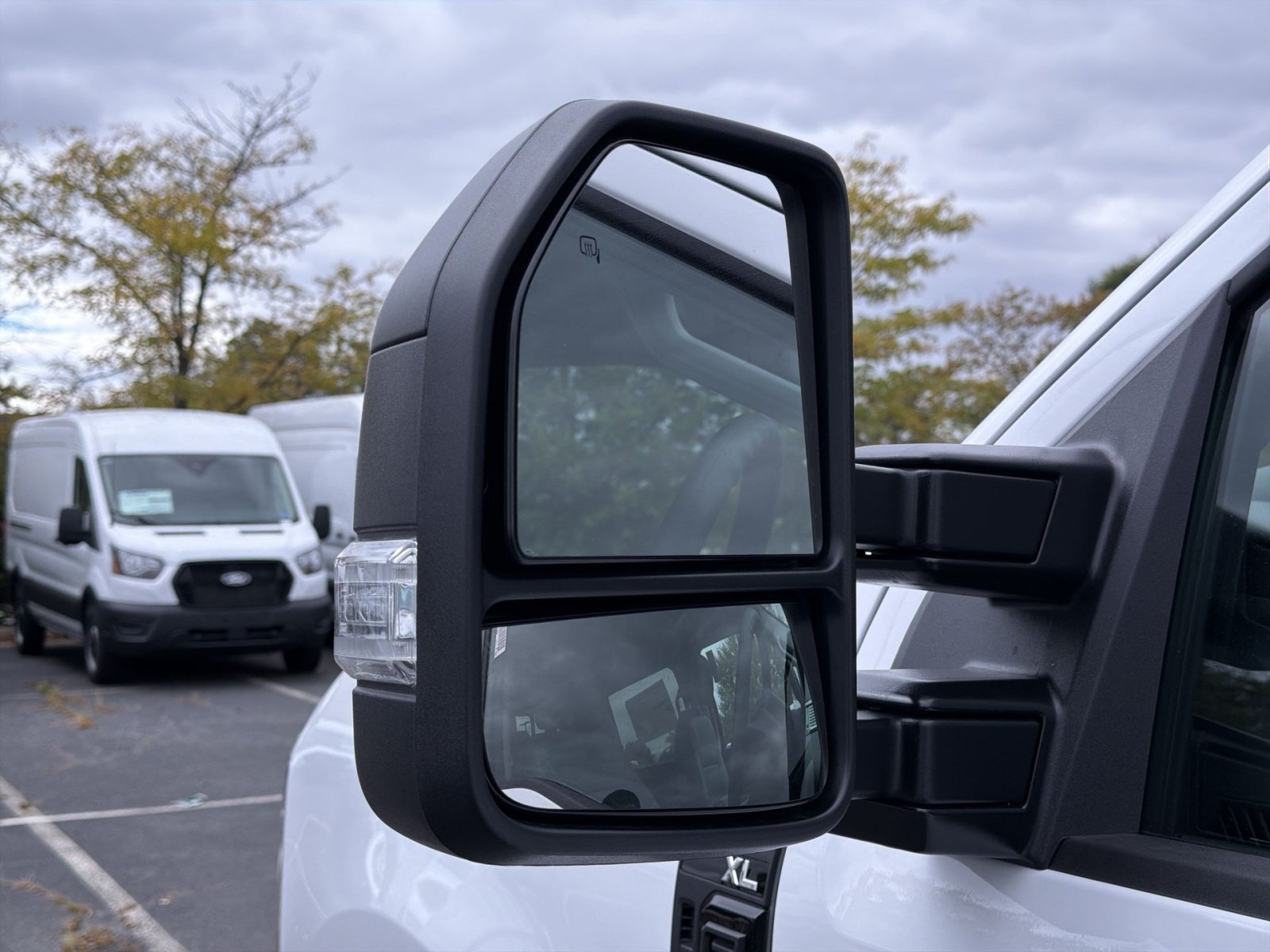 New 2027 Ford F350 XL w/ FX4 Off-Road Package AWD/4WD image 14