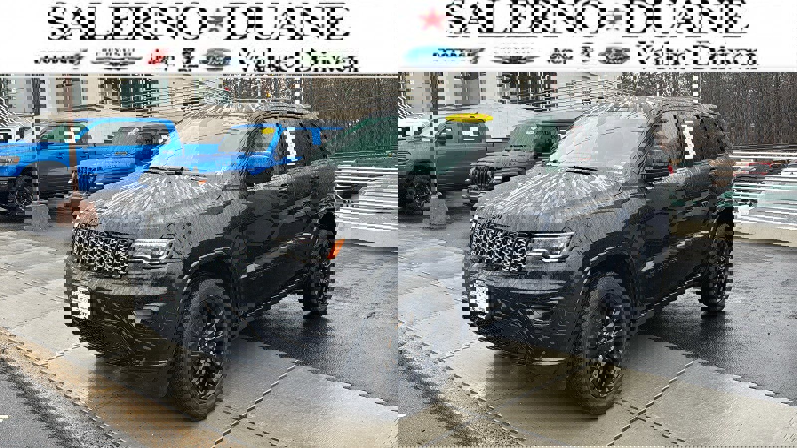 Certified 2022 Jeep Grand Cherokee Laredo X image 1