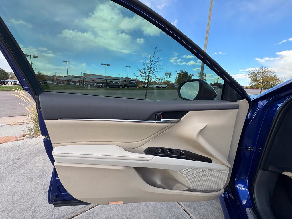 Used 2018 Toyota Camry XLE w/ Audio Package FWD image 27