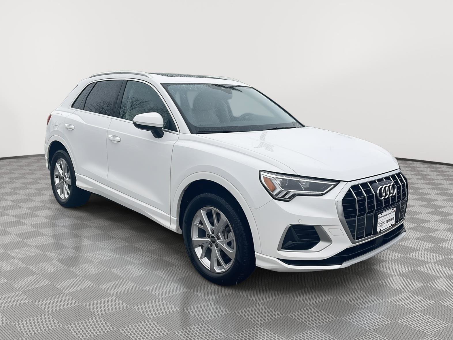 Used 2023 Audi Q3 2.0T Premium AWD/4WD image 5