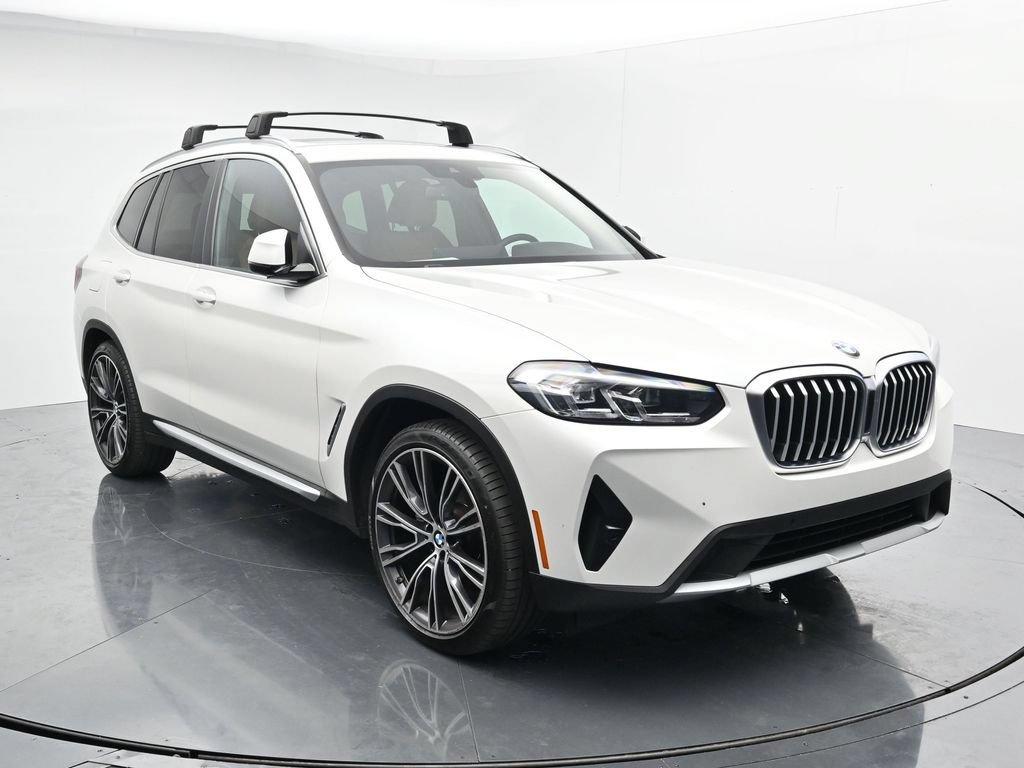 Used 2022 BMW X3 xDrive30i w/ Premium Package AWD/4WD image 2