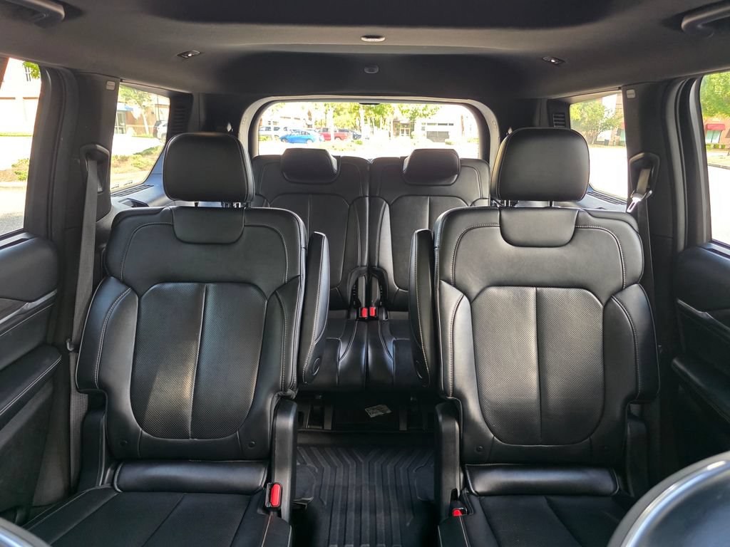 Used 2021 Jeep Grand Cherokee L Overland w/ Luxury Tech Group IV AWD/4WD image 26