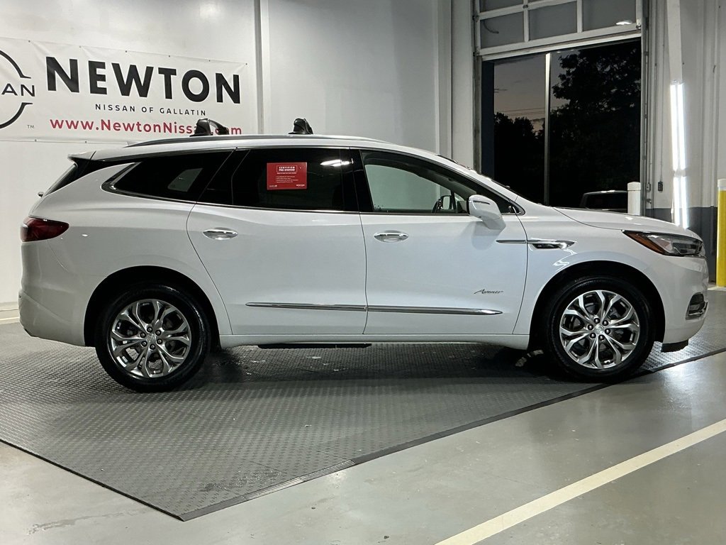 Used 2021 Buick Enclave Avenir w/ Avenir Technology Package image 45