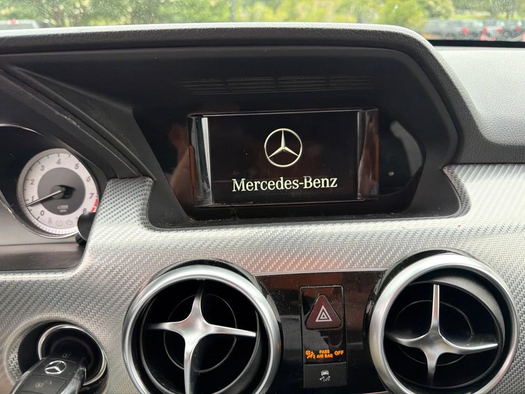 Used 2015 Mercedes-Benz GLK 350 2WD image 3