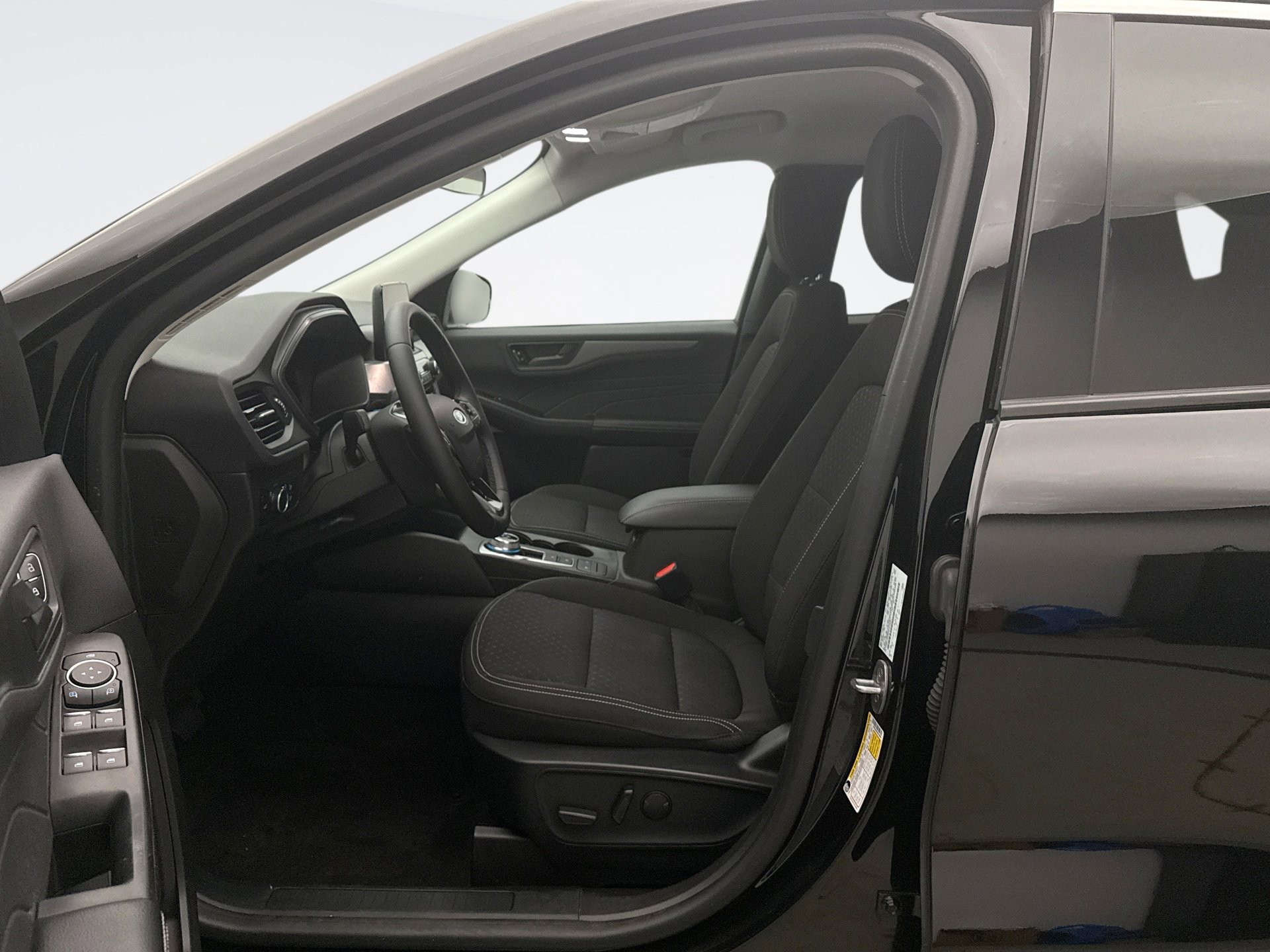 Used 2024 Ford Escape Active w/ Cold Weather Package FWD image 8