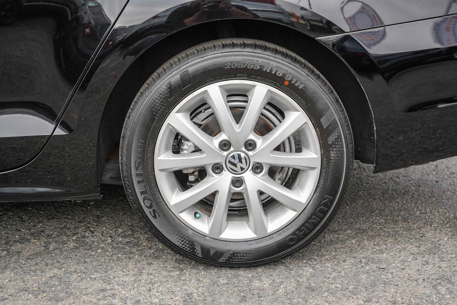 Used 2014 Volkswagen Jetta SE FWD image 12