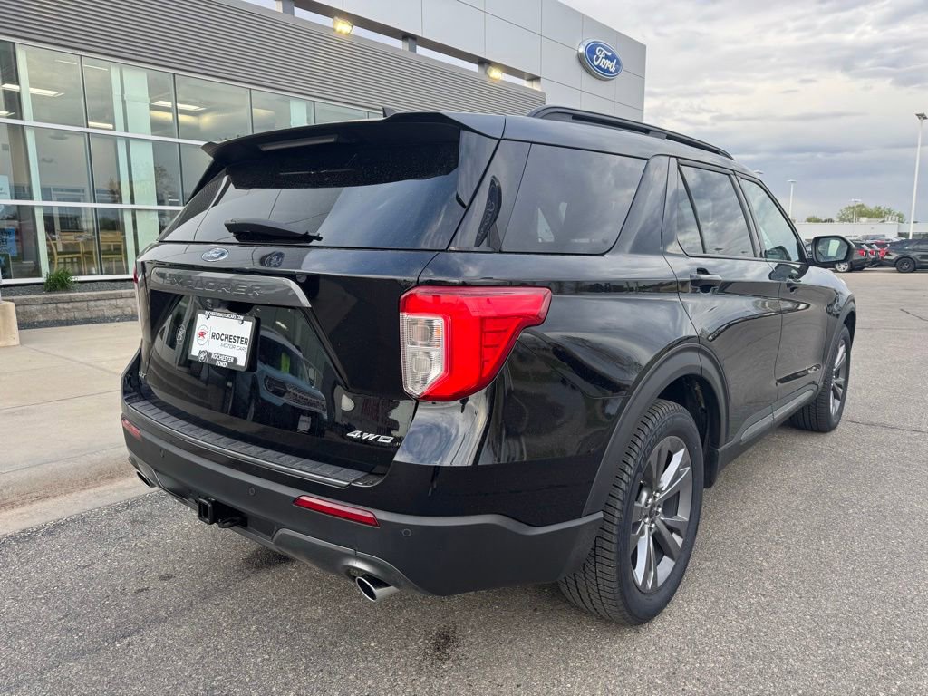 Certified 2023 Ford Explorer XLT w/ Equipment Group 202A AWD/4WD image 35