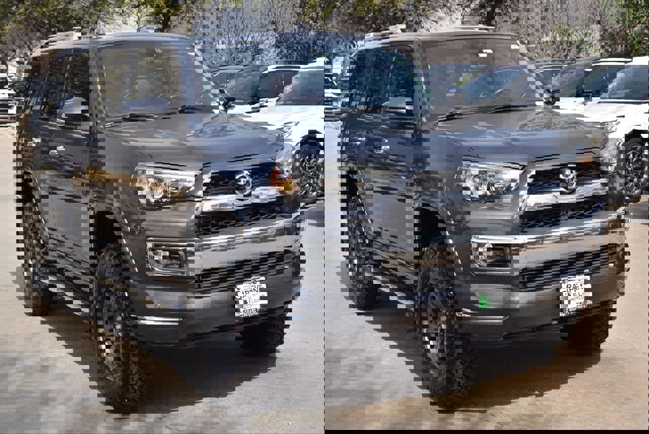 Used 2015 Toyota 4Runner Limited image 4