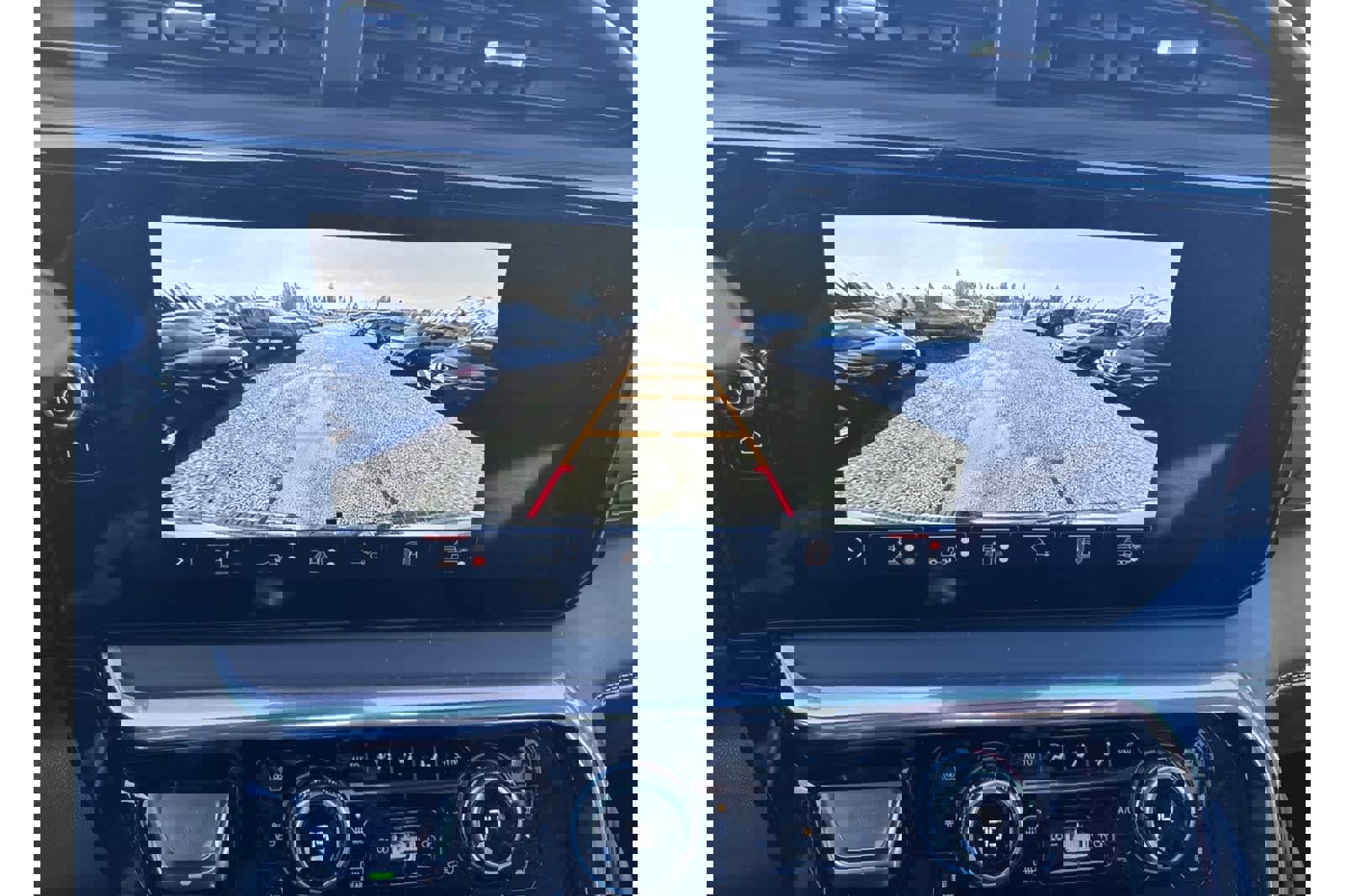 Used 2024 GMC Sierra 2500 Denali Ultimate image 17