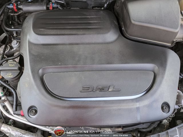 Used 2021 Chrysler Pacifica Limited AWD/4WD image 32
