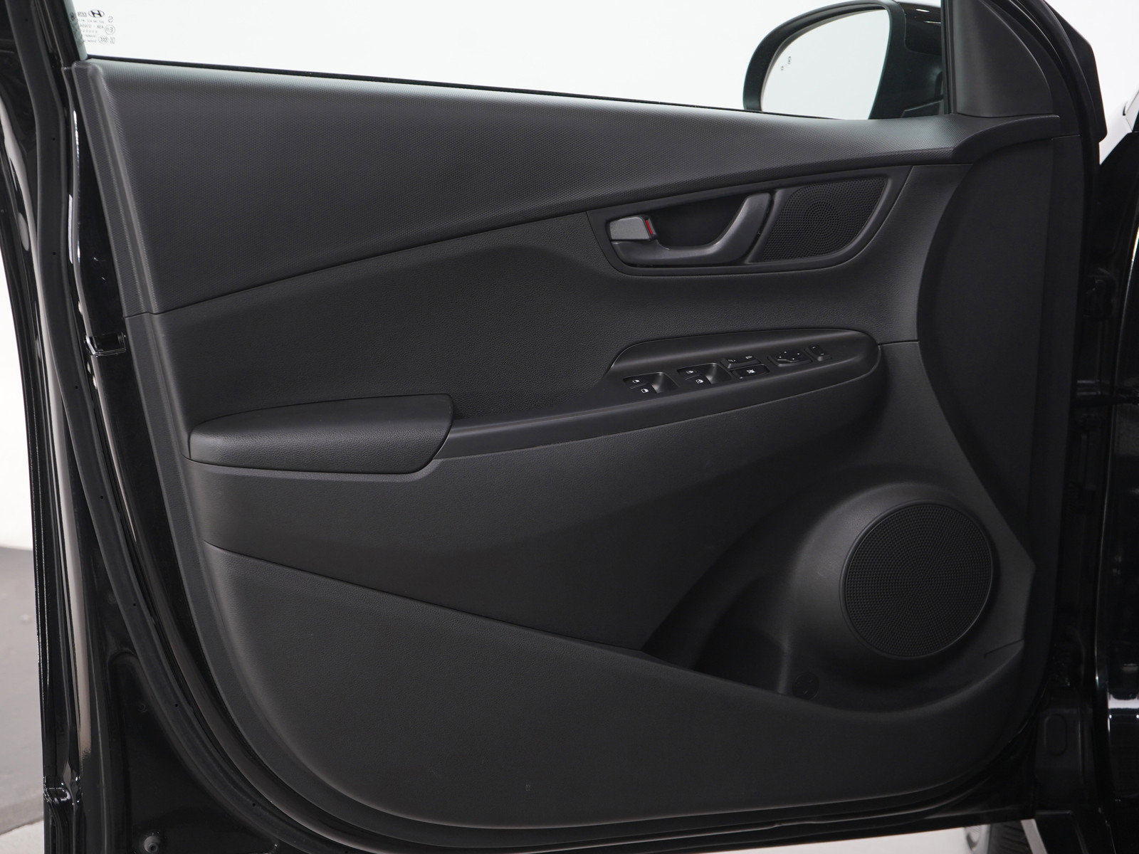 Used 2023 Hyundai Kona SEL w/ Cargo Package image 19