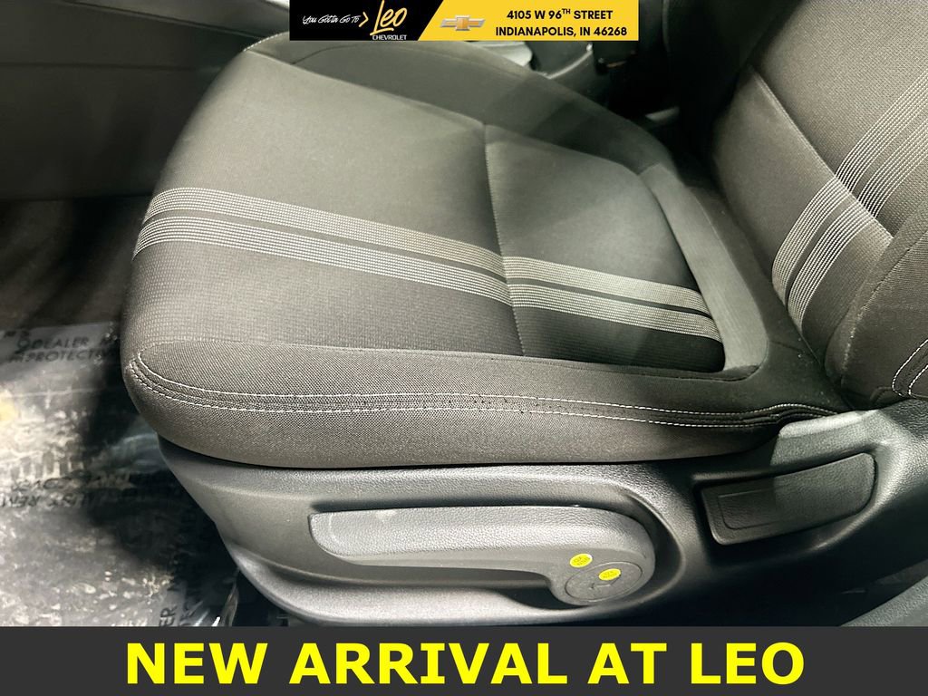 Used 2023 Hyundai Venue SEL image 18