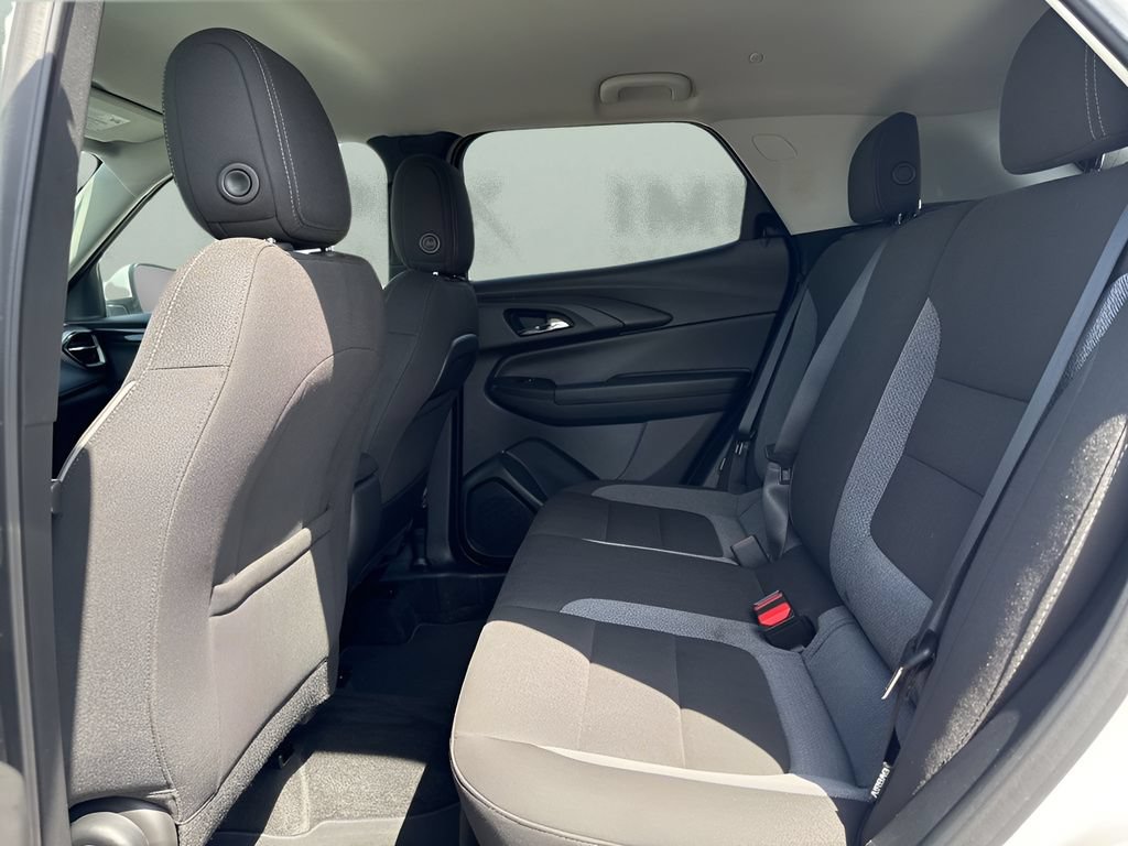 Used 2025 Chevrolet TrailBlazer LT AWD/4WD image 11