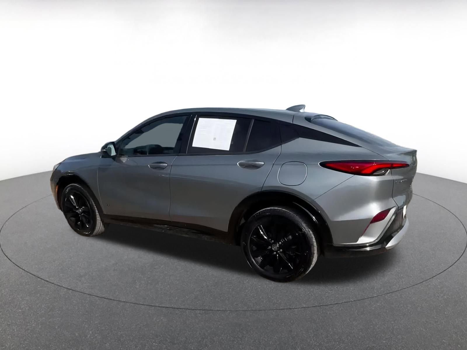 Used 2025 Buick Envista Sport Touring image 10