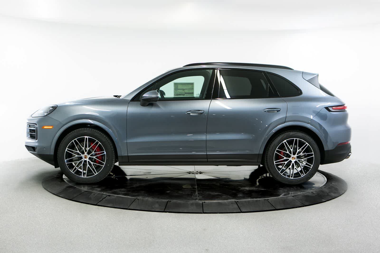 New 2026 Porsche Cayenne S AWD/4WD image 2