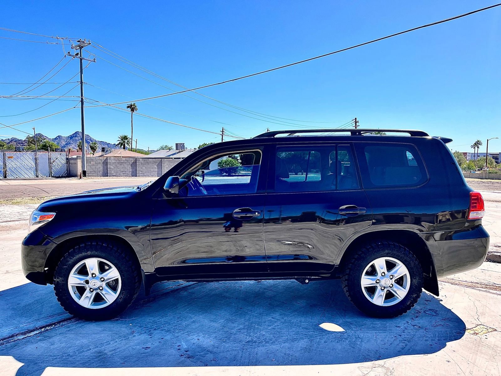 Used 2008 Toyota Land Cruiser image 1