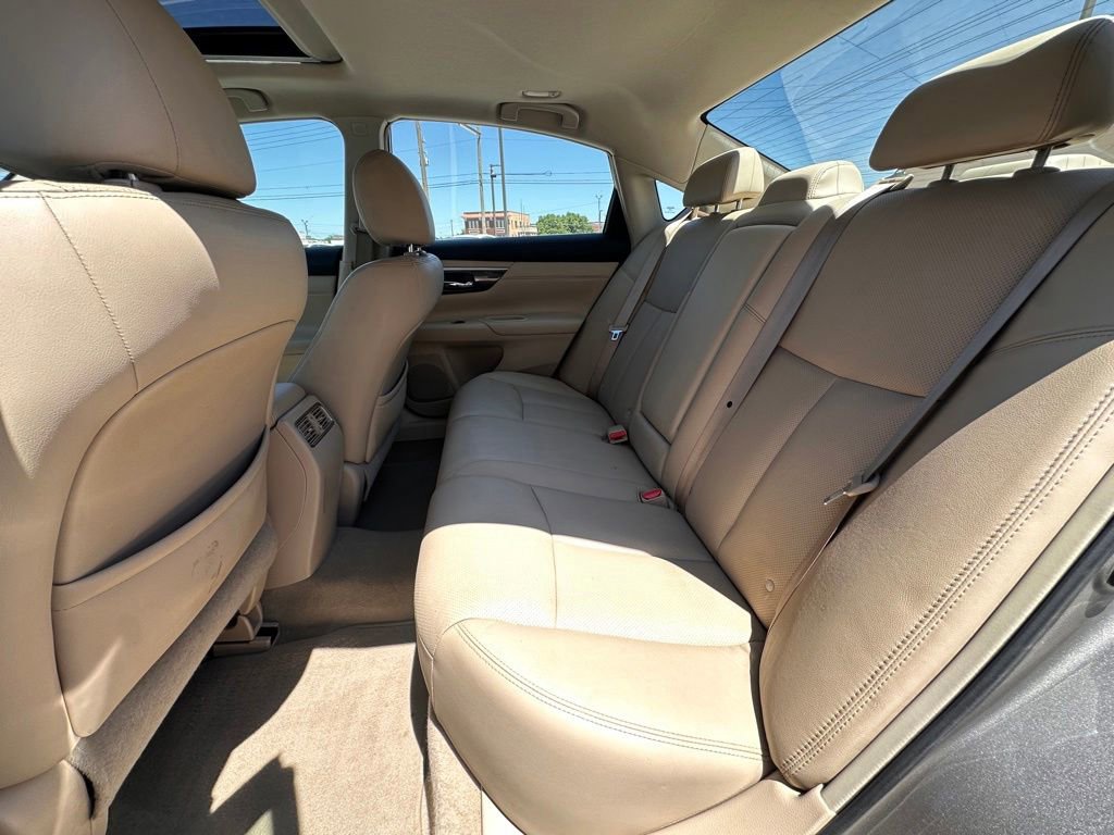 Used 2013 Nissan Altima 2.5 SL w/ 2.5 Moonroof Pkg FWD image 13