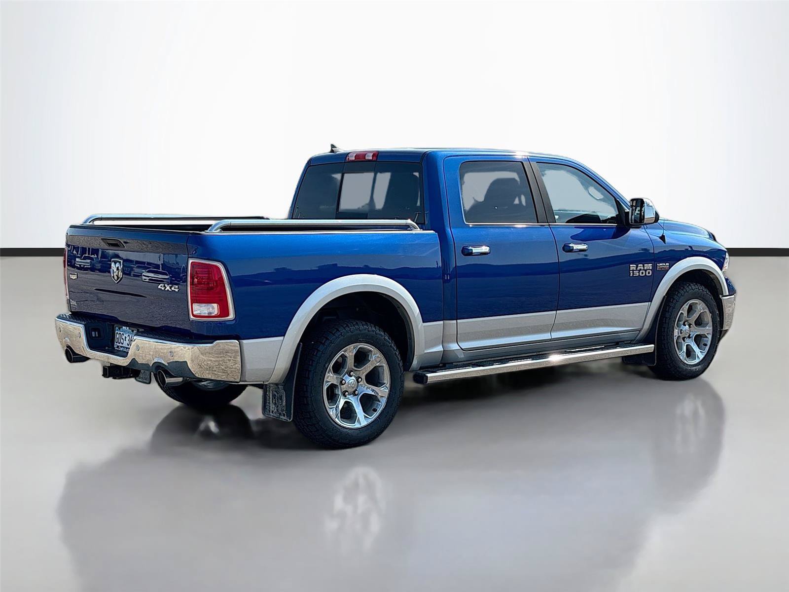 Used 2014 RAM 1500 Laramie w/ Convenience Group AWD/4WD image 13