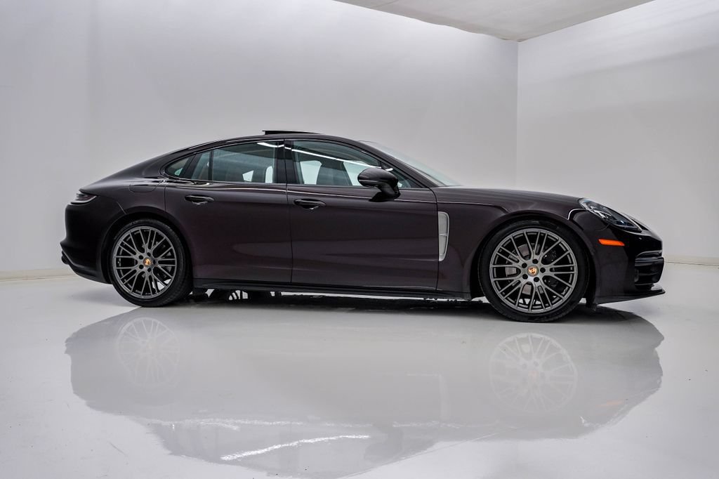Certified 2023 Porsche Panamera 4 Platinum Edition AWD/4WD image 9