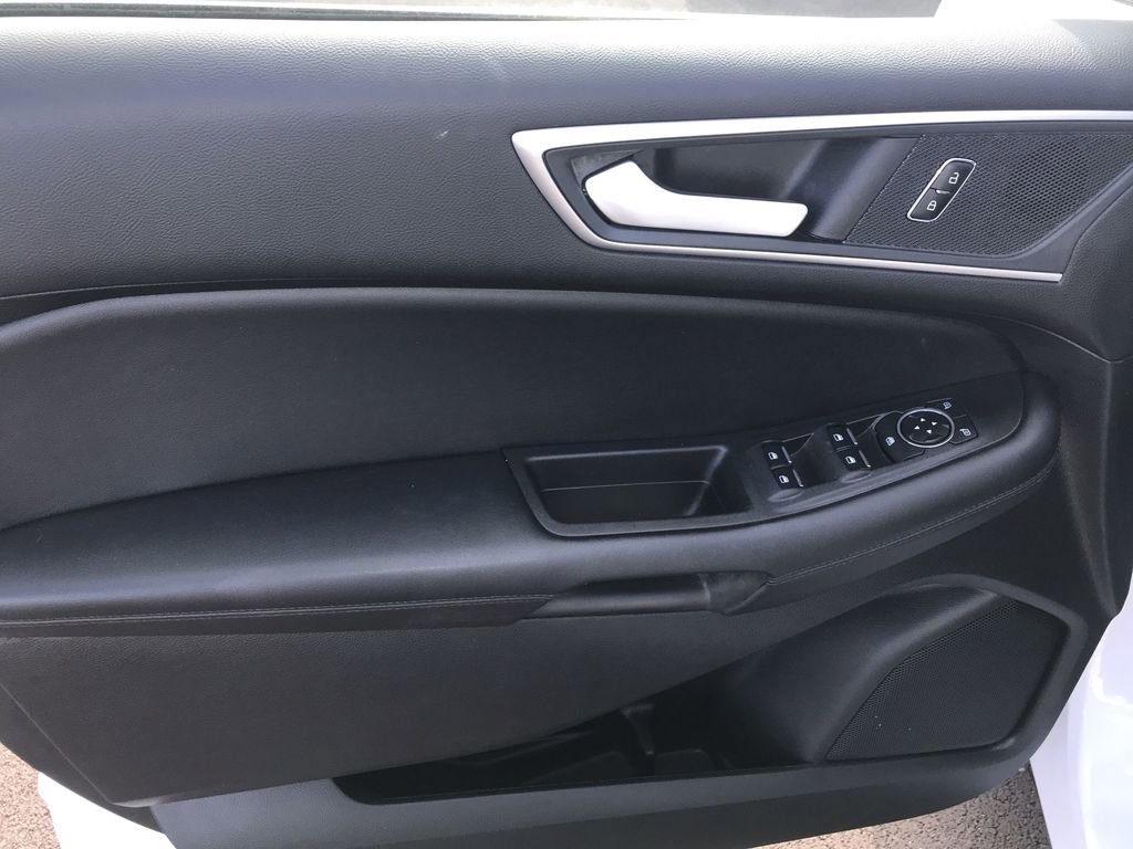 Used 2024 Ford Edge SEL w/ Convenience Package image 13