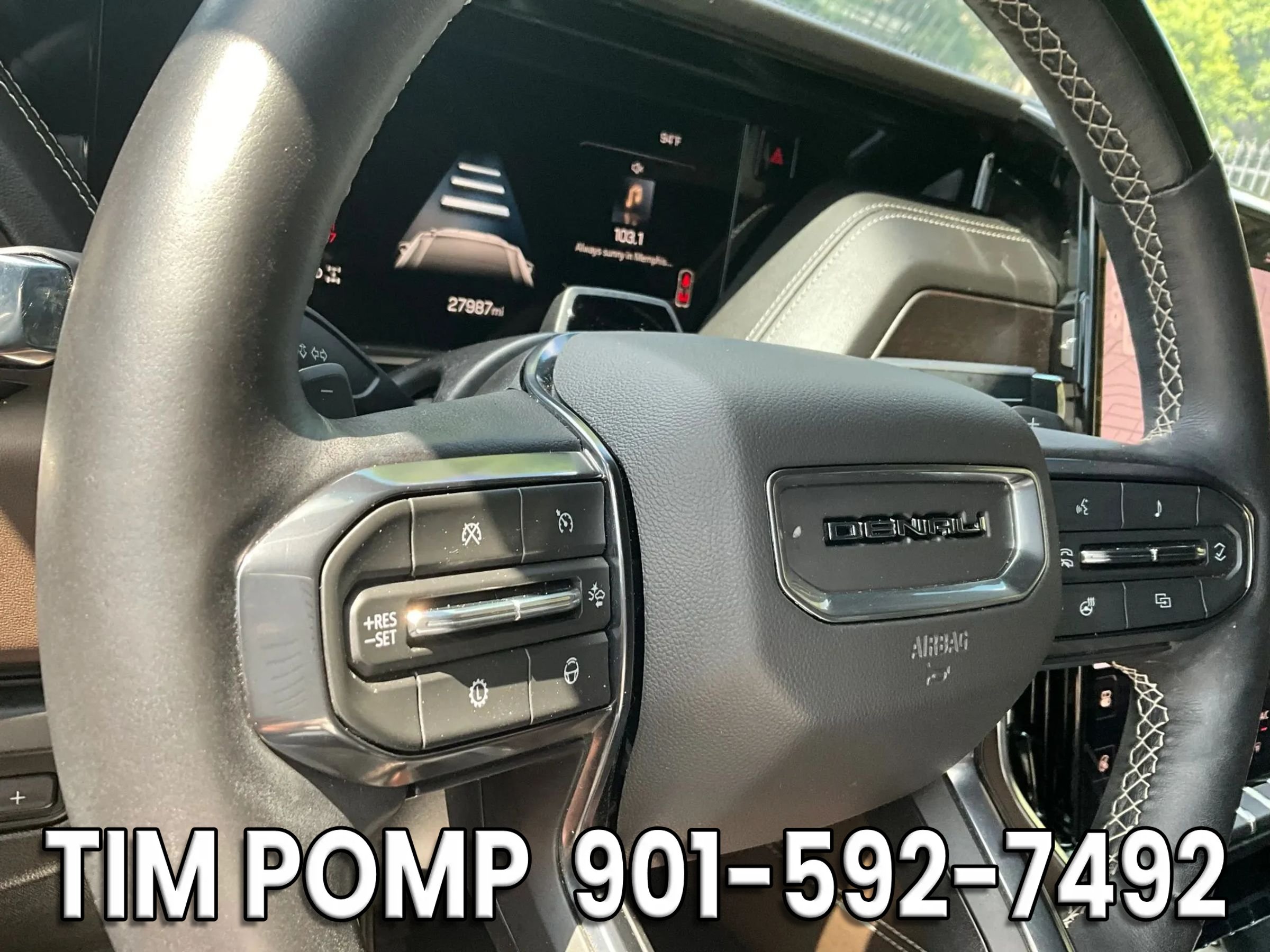 Used 2025 GMC Yukon Denali Ultimate AWD/4WD image 28