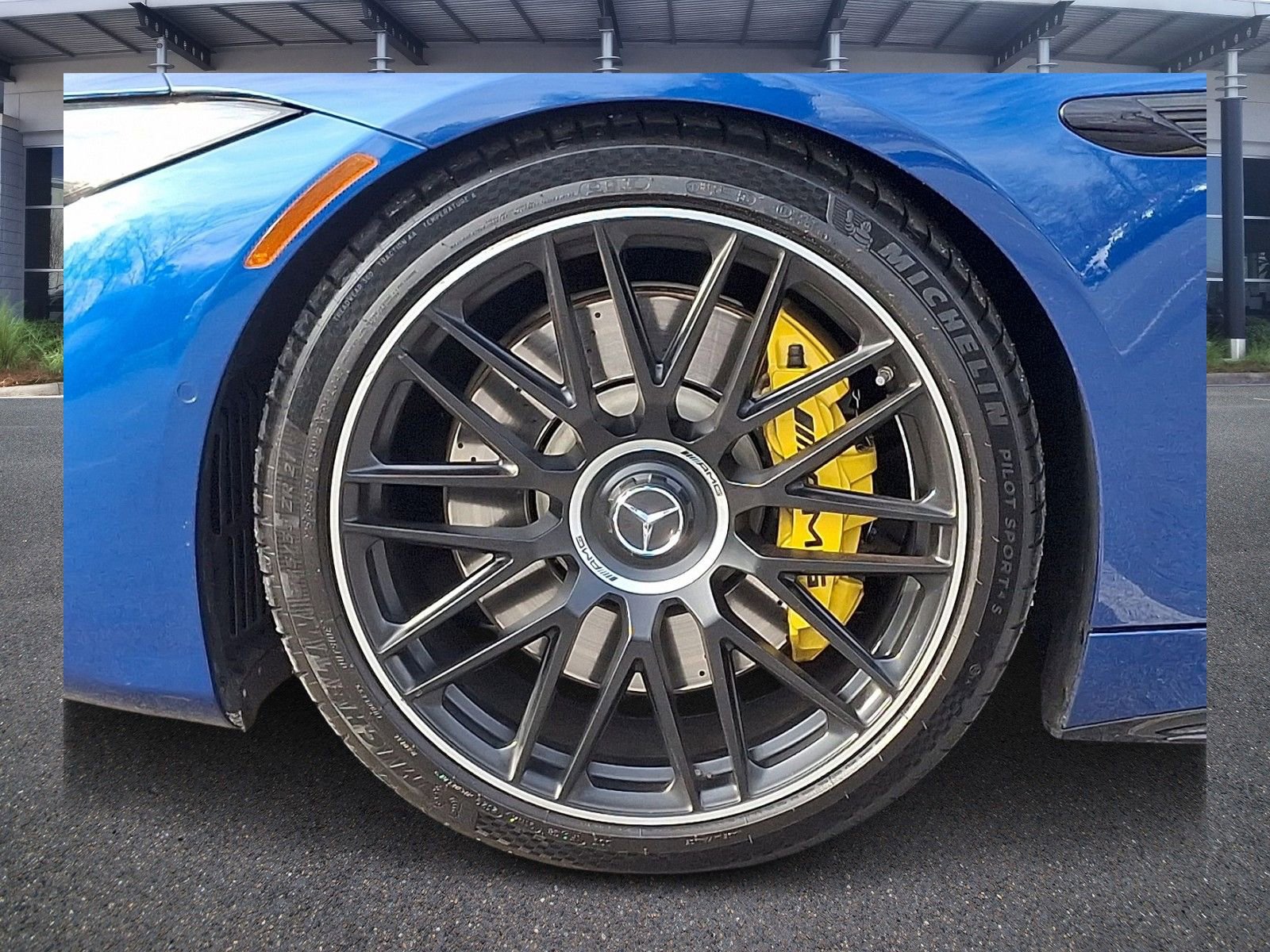 Used 2022 Mercedes-Benz SL 55 AMG 4MATIC image 7