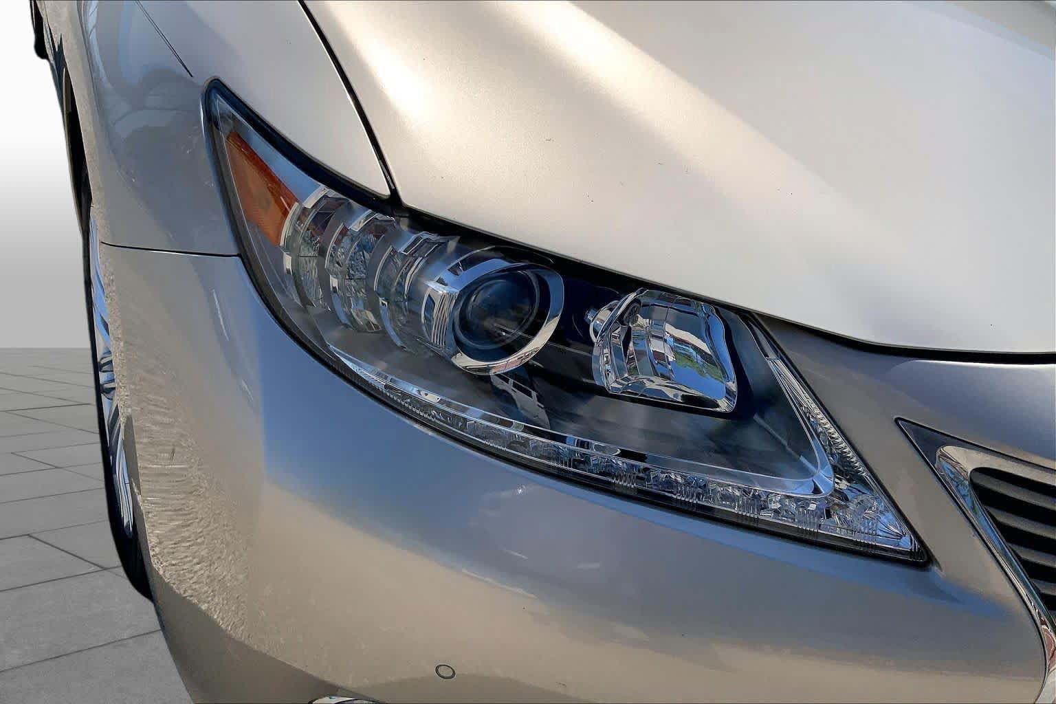 Used 2014 Lexus ES 350 w/ Luxury Package FWD image 28