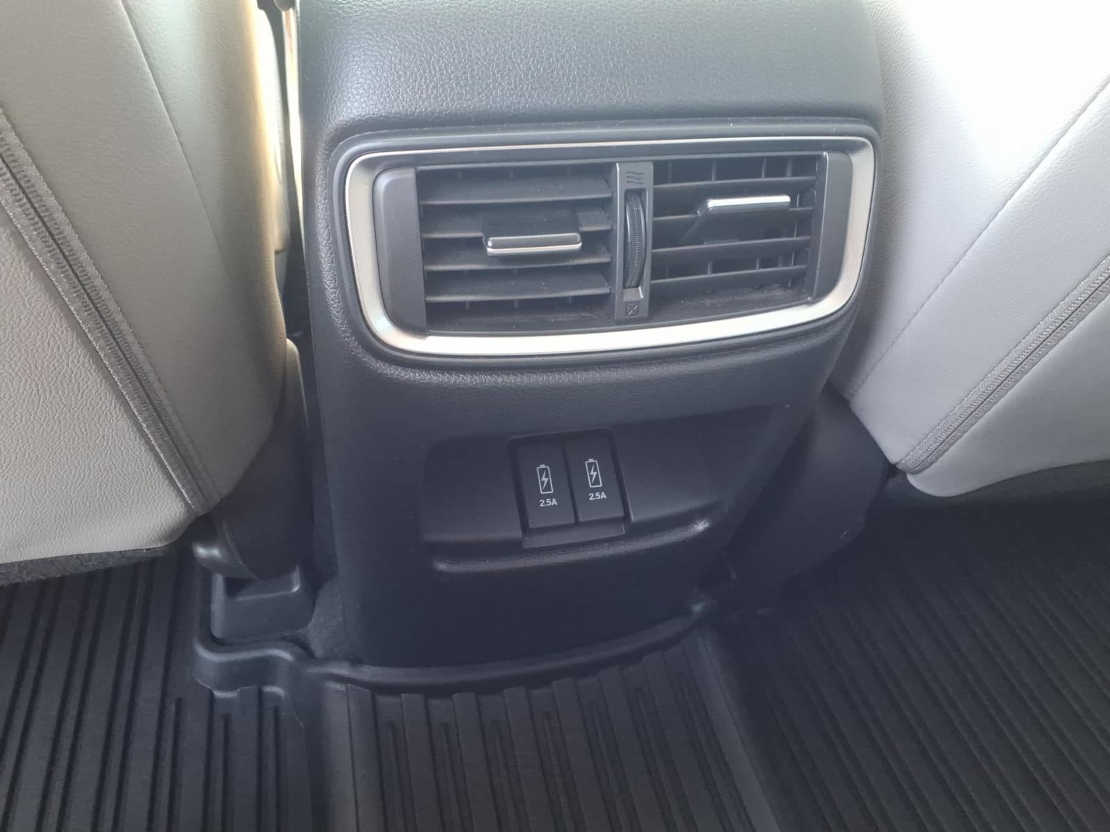 Used 2020 Honda CR-V Touring image 14