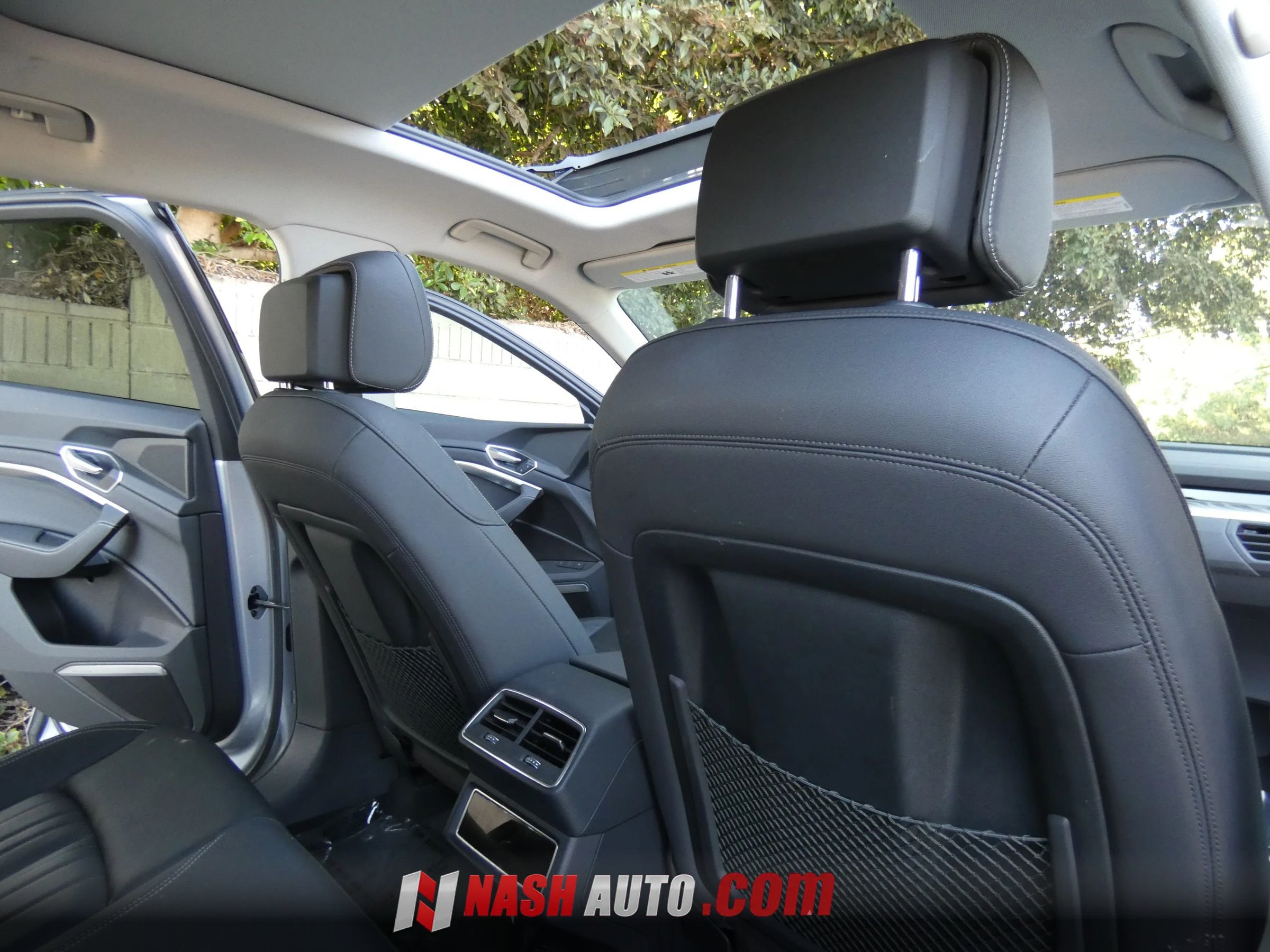 Used 2021 Audi e-tron Premium Plus AWD/4WD image 38