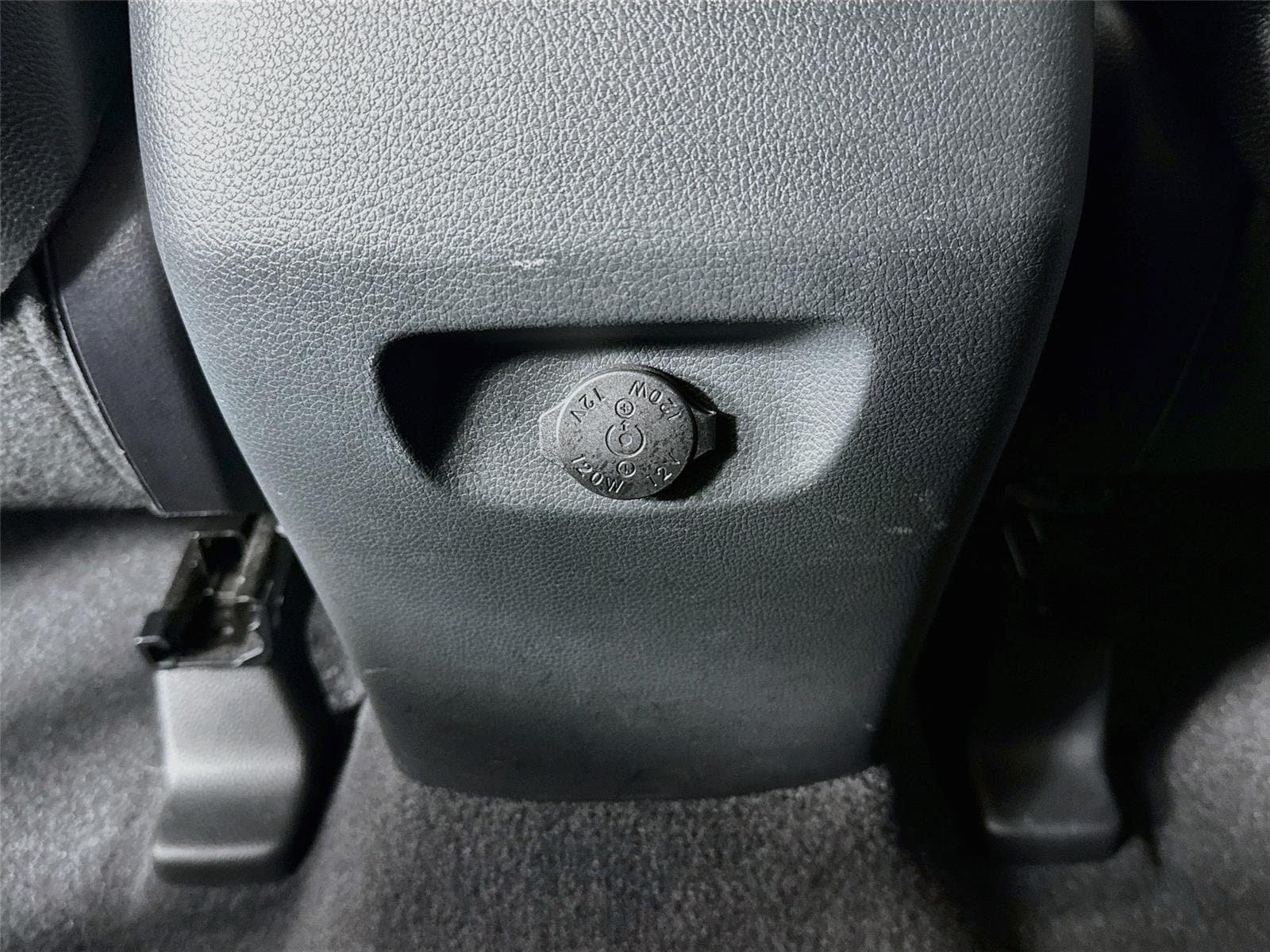 Used 2018 Hyundai Santa Fe Sport FWD image 28