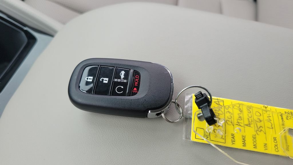 Used 2025 Honda Accord EX-L image 36