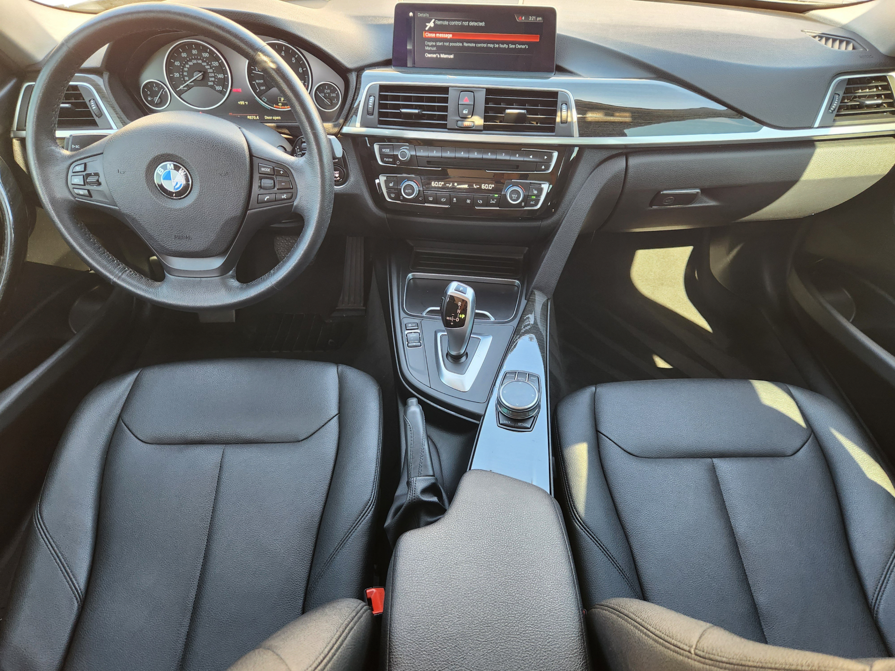 Used 2018 BMW 320i xDrive Sedan w/ Premium Package AWD/4WD image 25
