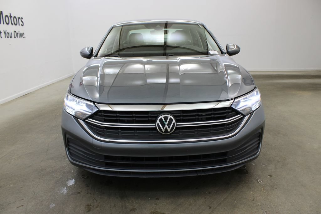 Certified 2024 Volkswagen Jetta S FWD image 7