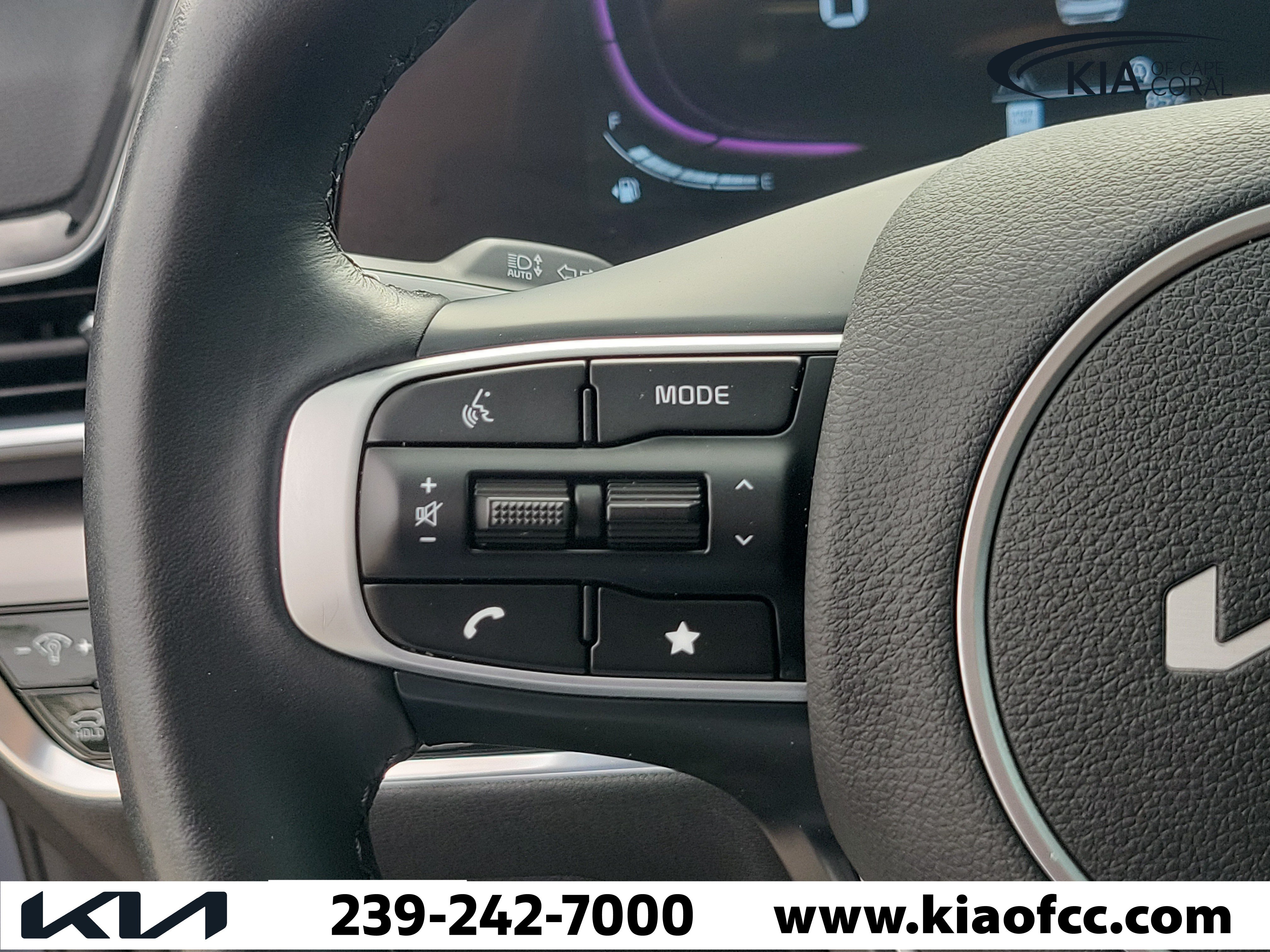 Certified 2025 Kia Sportage EX w/ Premium Package FWD image 25