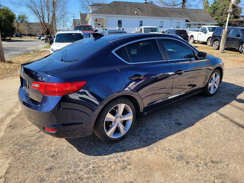 Used 2014 Acura ILX w/ Technology Package image 3
