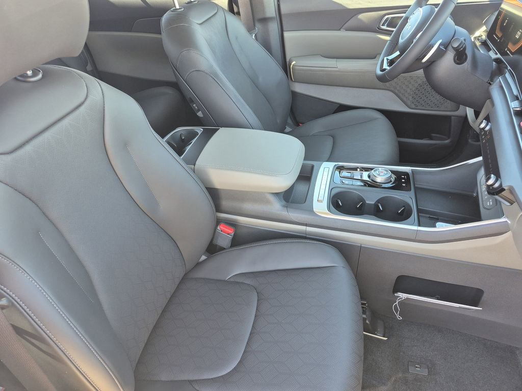 New 2026 Kia Carnival EX image 15