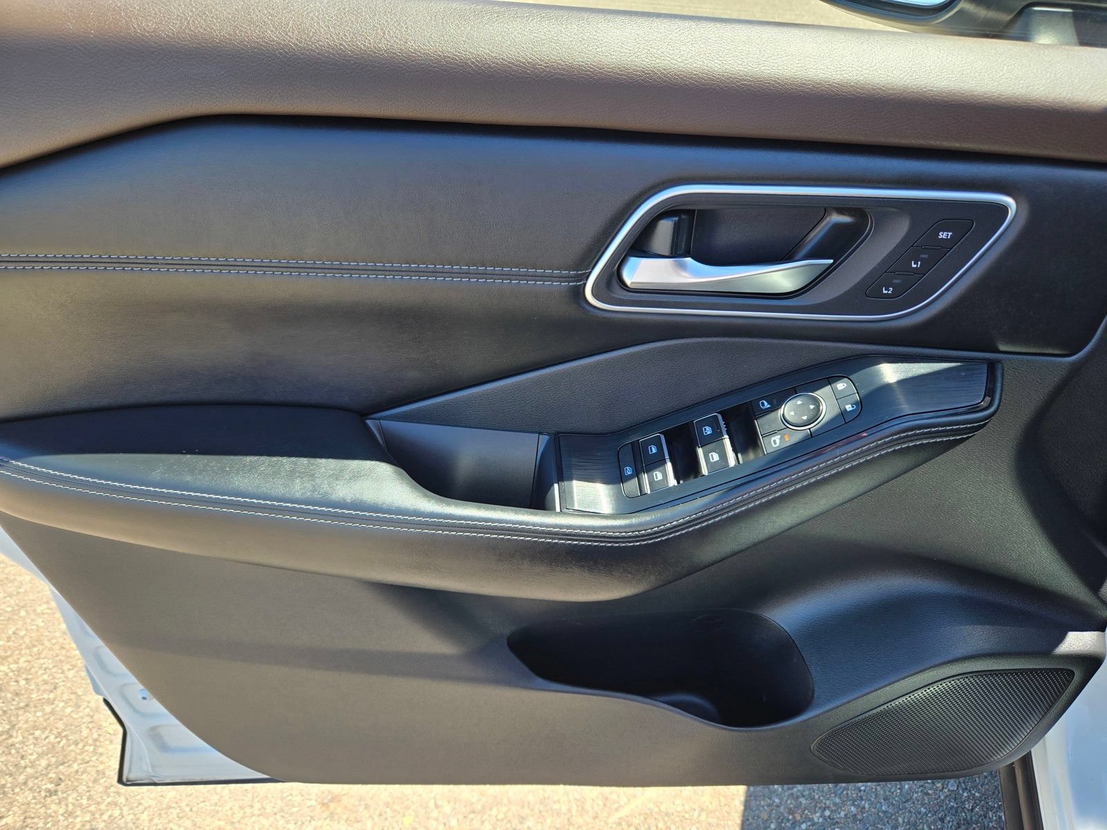 Used 2021 Nissan Rogue SL FWD image 22