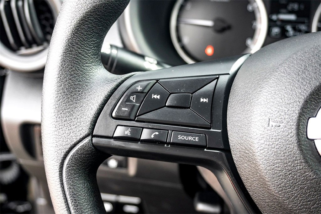 Used 2025 Nissan Kicks Play S image 18