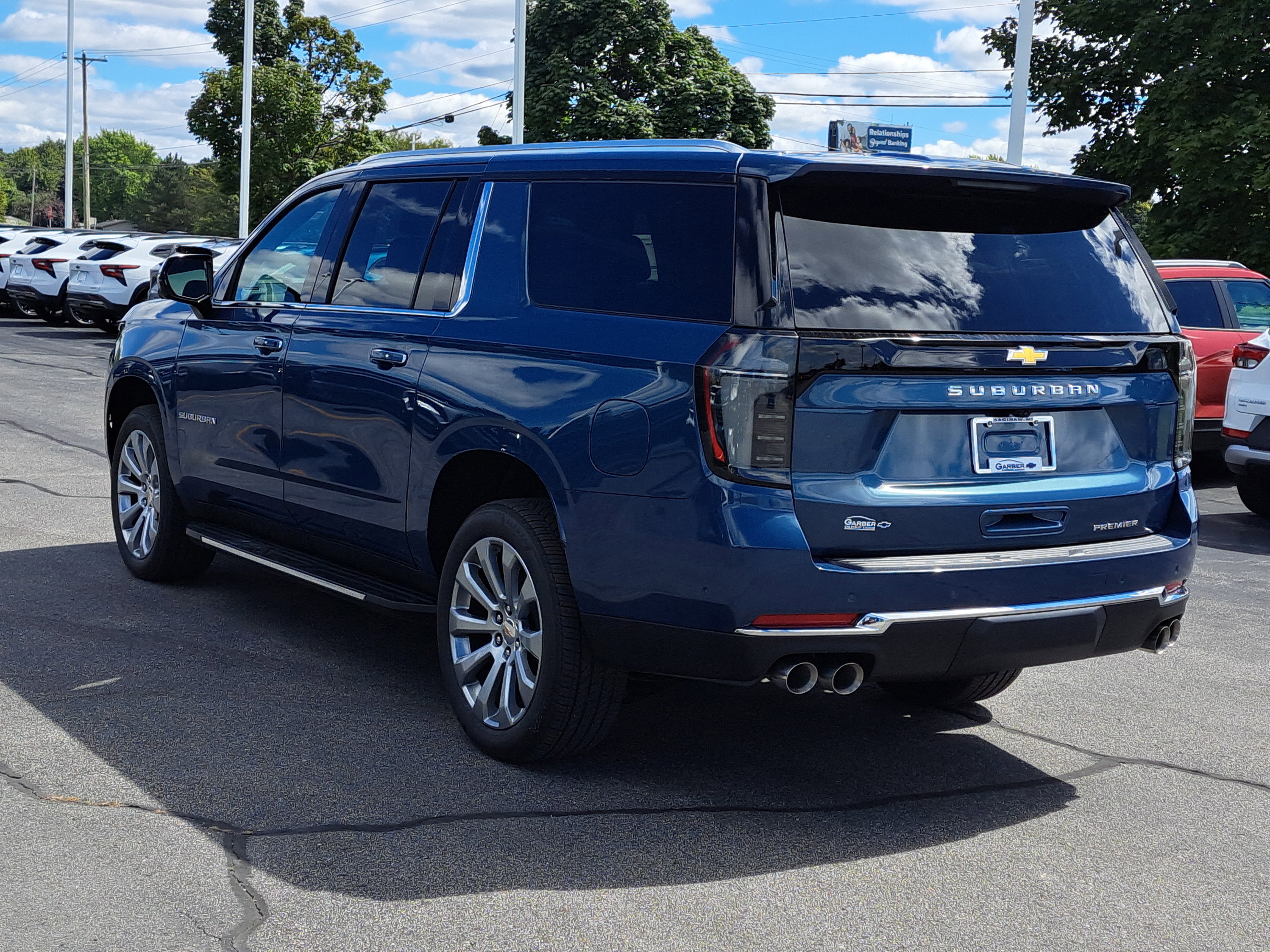 New 2025 Chevrolet Suburban Premier image 3