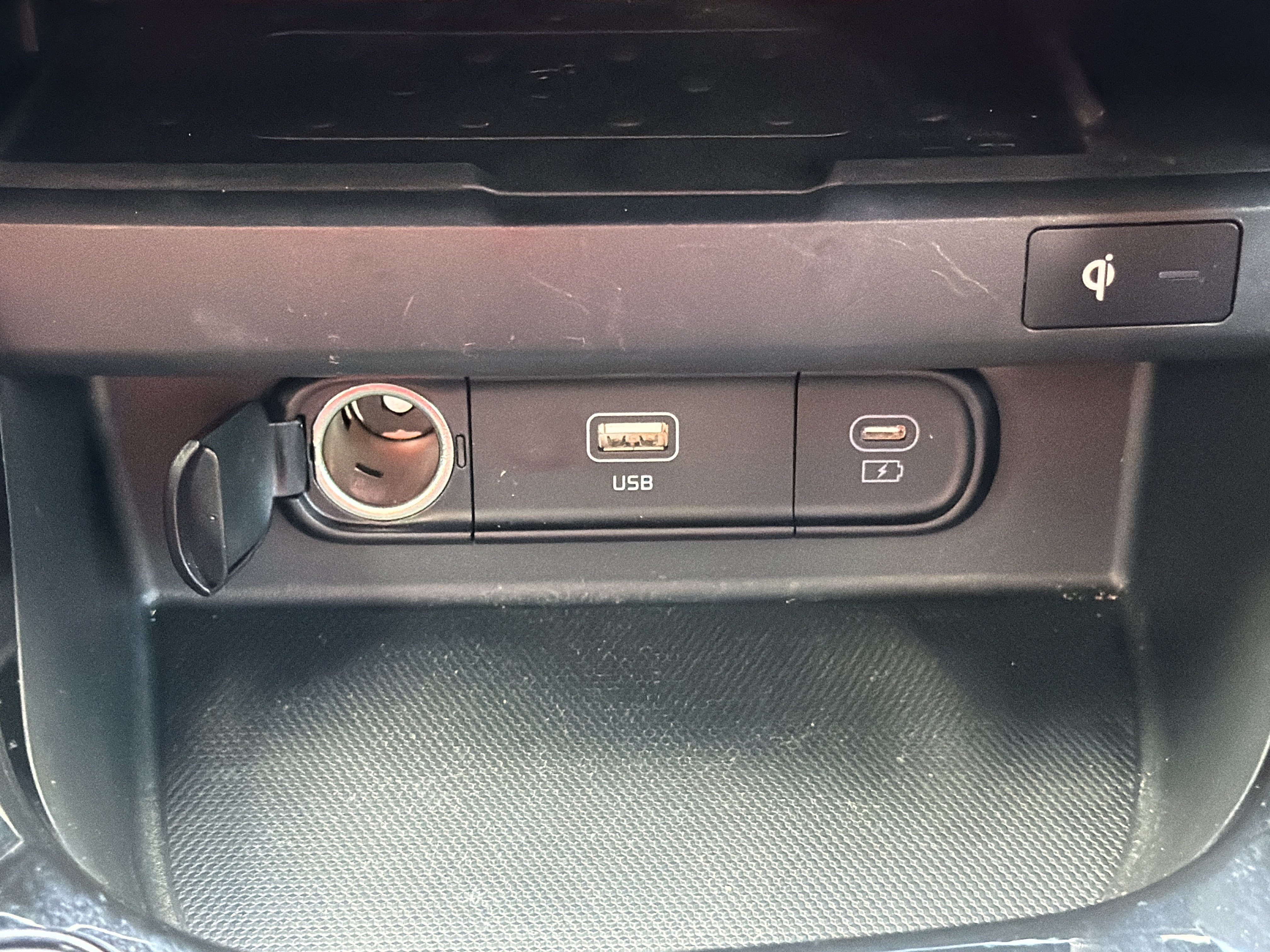 Certified 2025 Kia Seltos EX w/ EX Sunroof Package AWD/4WD image 9