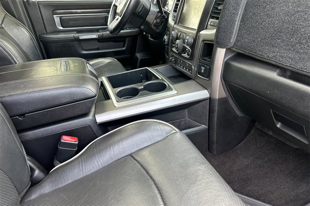 Used 2014 RAM 3500 Laramie Longhorn image 16
