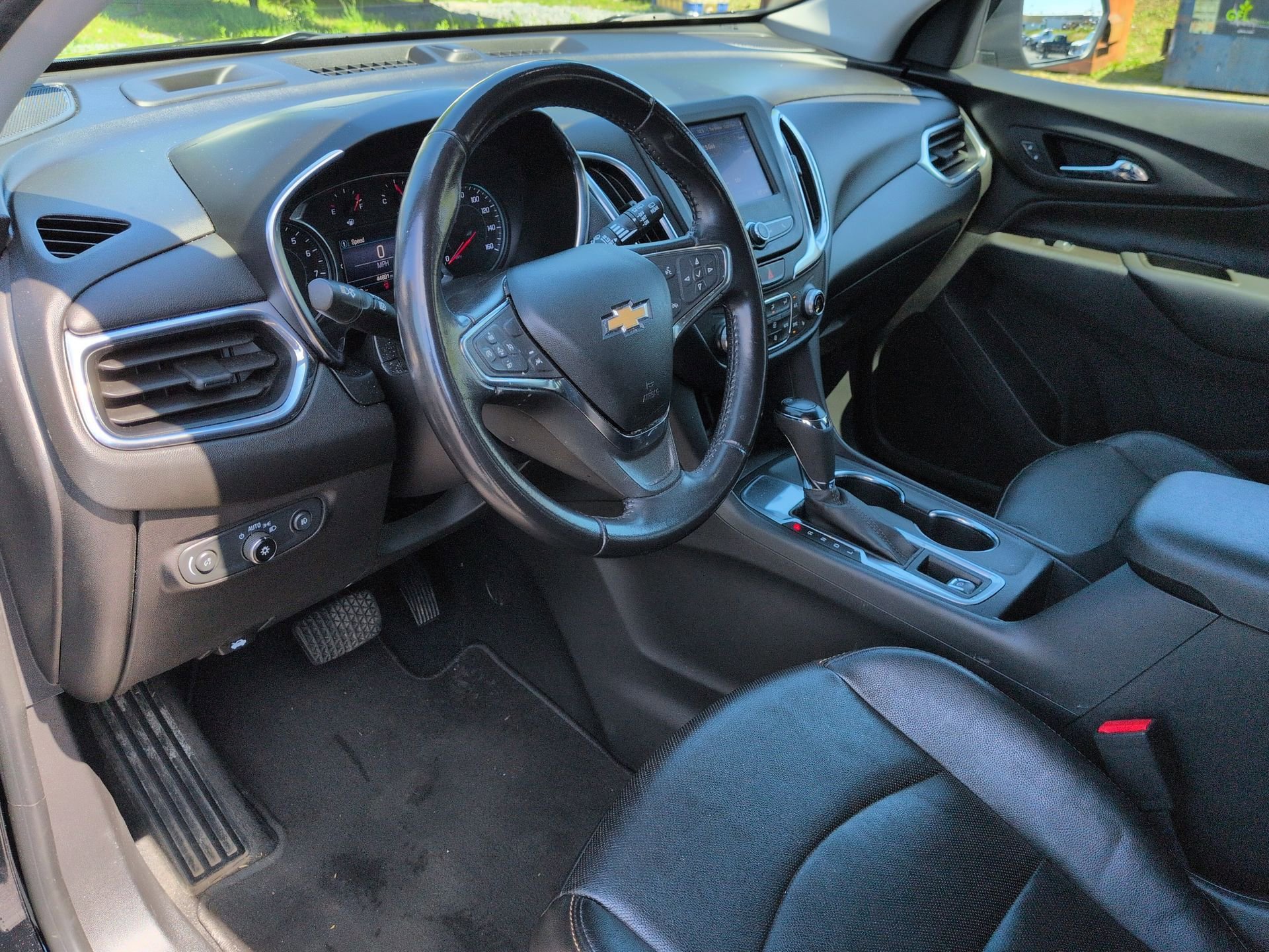 Used 2021 Chevrolet Equinox LT FWD image 10