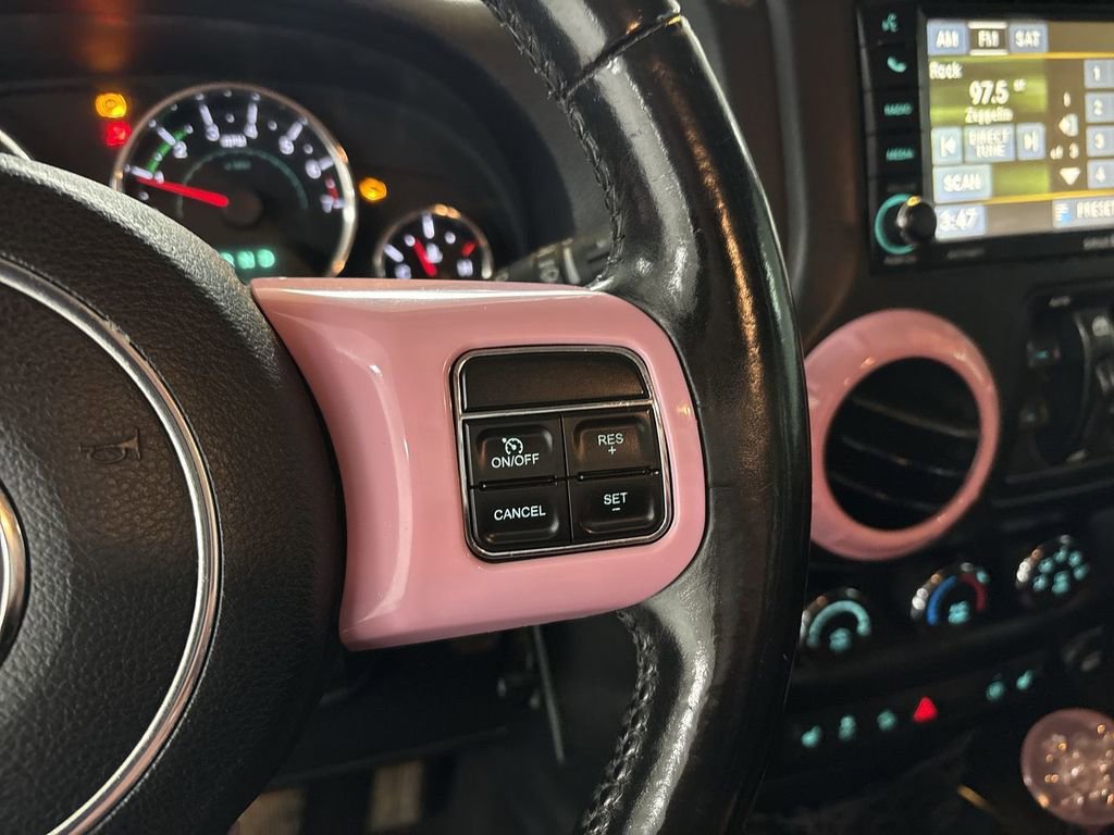 Used 2015 Jeep Wrangler Unlimited Sahara w/ Dual Top Group AWD/4WD image 36