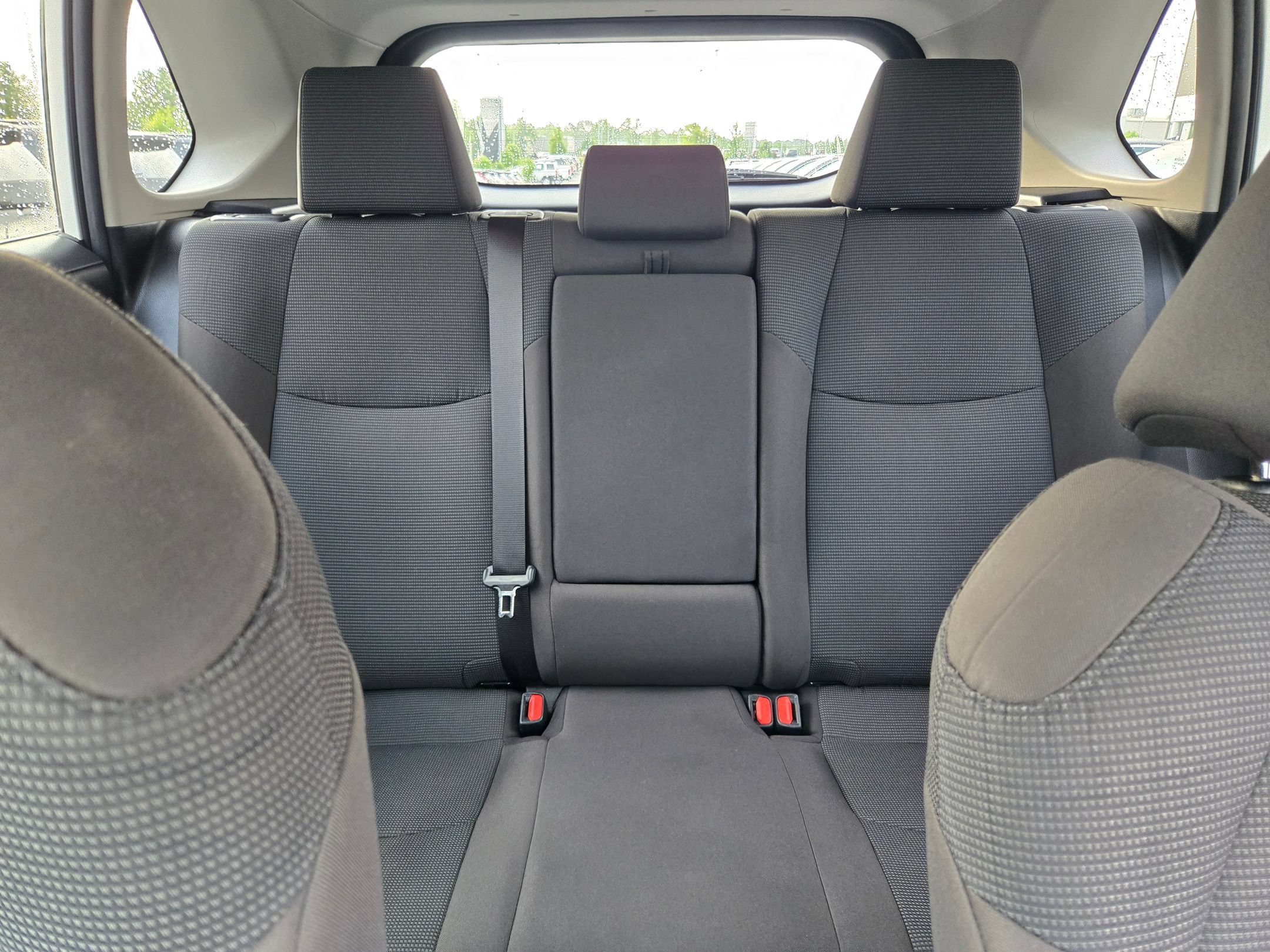 Used 2021 Toyota RAV4 LE FWD image 13