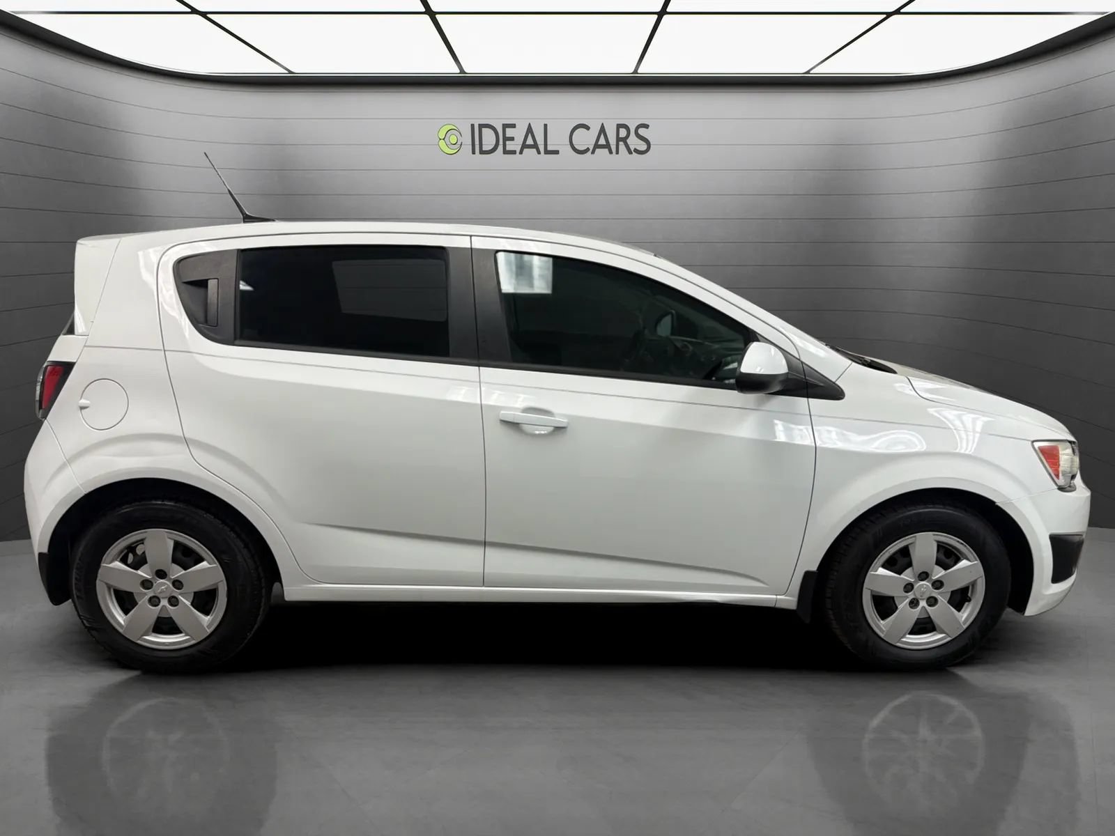 Used 2014 Chevrolet Sonic LS FWD image 4