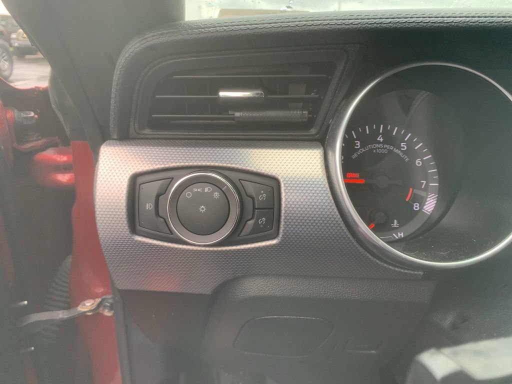 Used 2019 Ford Mustang GT image 15