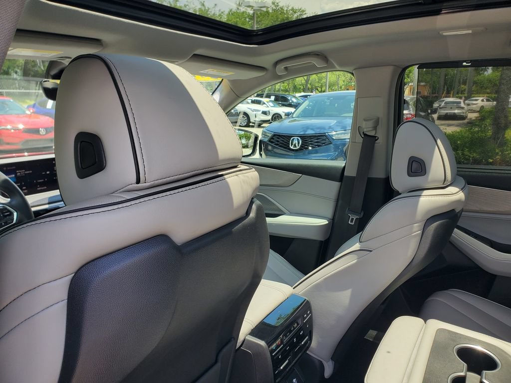 Certified 2024 Acura MDX SH-AWD w/ Advance Package image 11