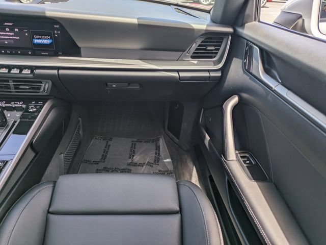Used 2024 Porsche 911 Carrera RWD image 19